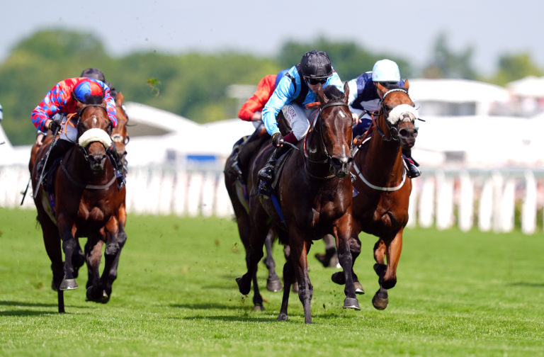 Asfoora powers to victory in the King Charles III Stakes