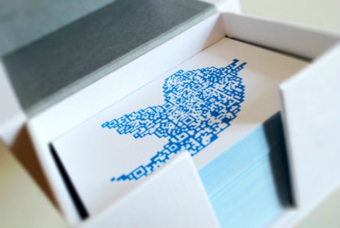 Check out these eight fantastic social media business card examples