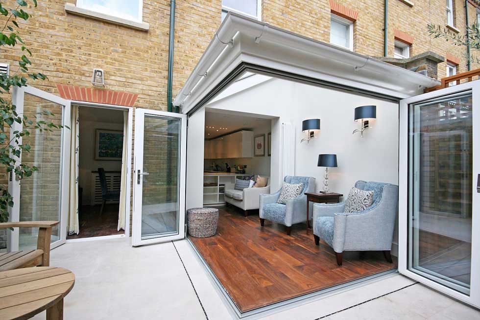 3-orangery-with--folding-sliding-doors-R-&-M-LINES--bartholomew-glass