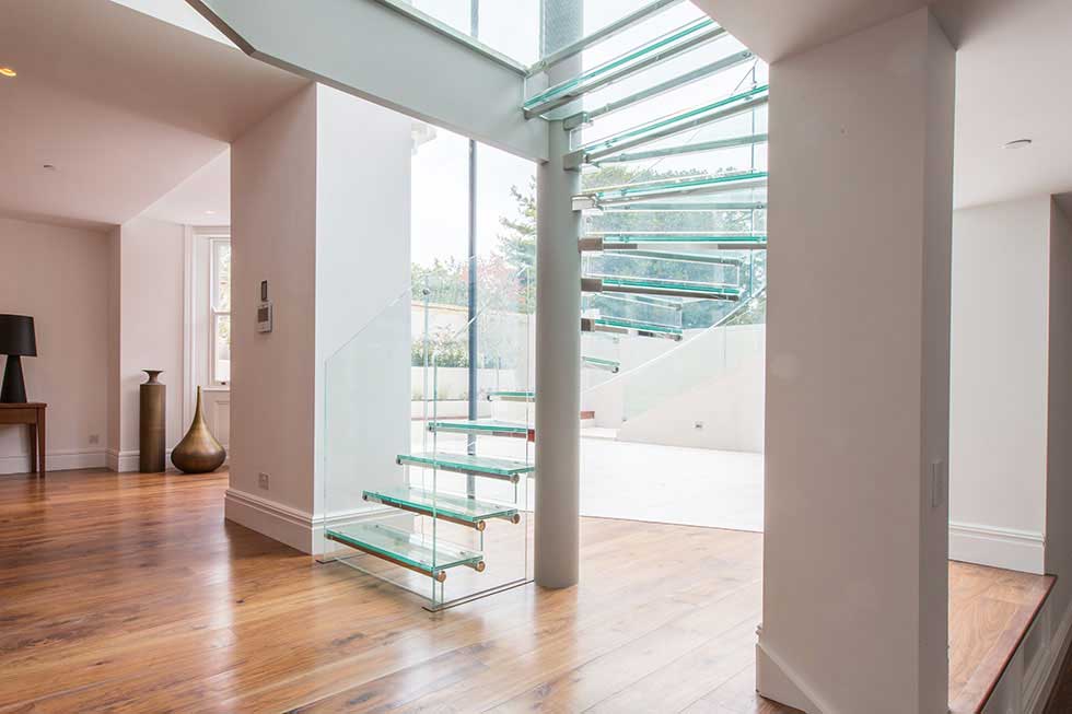 Glass staircase with glass floor by IQ glass