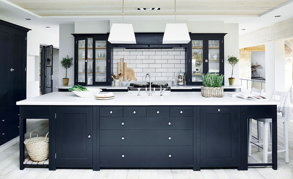 8. Neptune Suffolk kitchen in Charcoal from £11,000