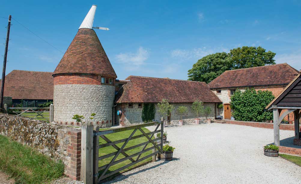 oast-house-and-barn-1002x667