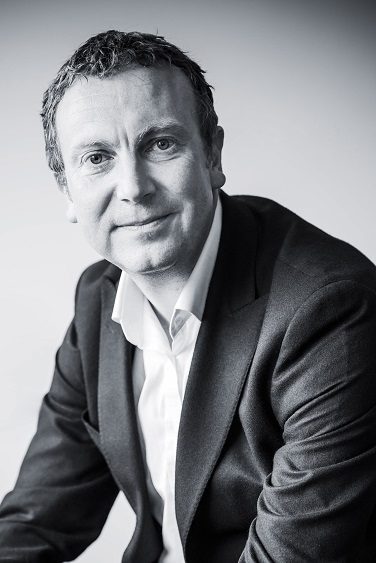 Simon10a_BW