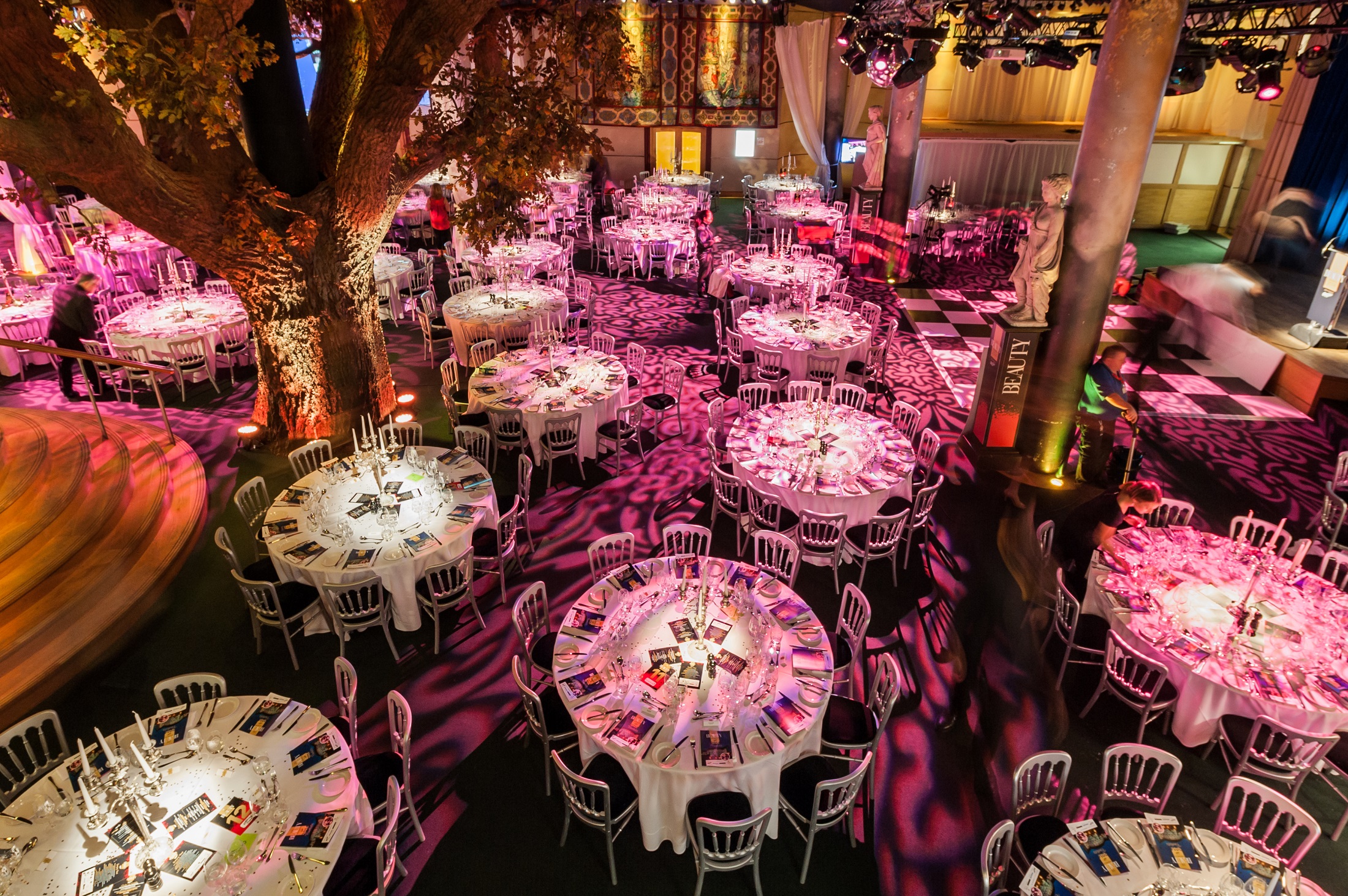 Swan London — Shakespeare’s Globe