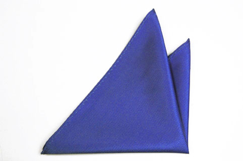 Bröstnäsduk i Siden - Diskret randstruktur i enfärgad mellanblå - Notch FRANS Bröstnäsduk i Siden - Diskret randstruktur i enfärgad mellanblå - Notch FRANS