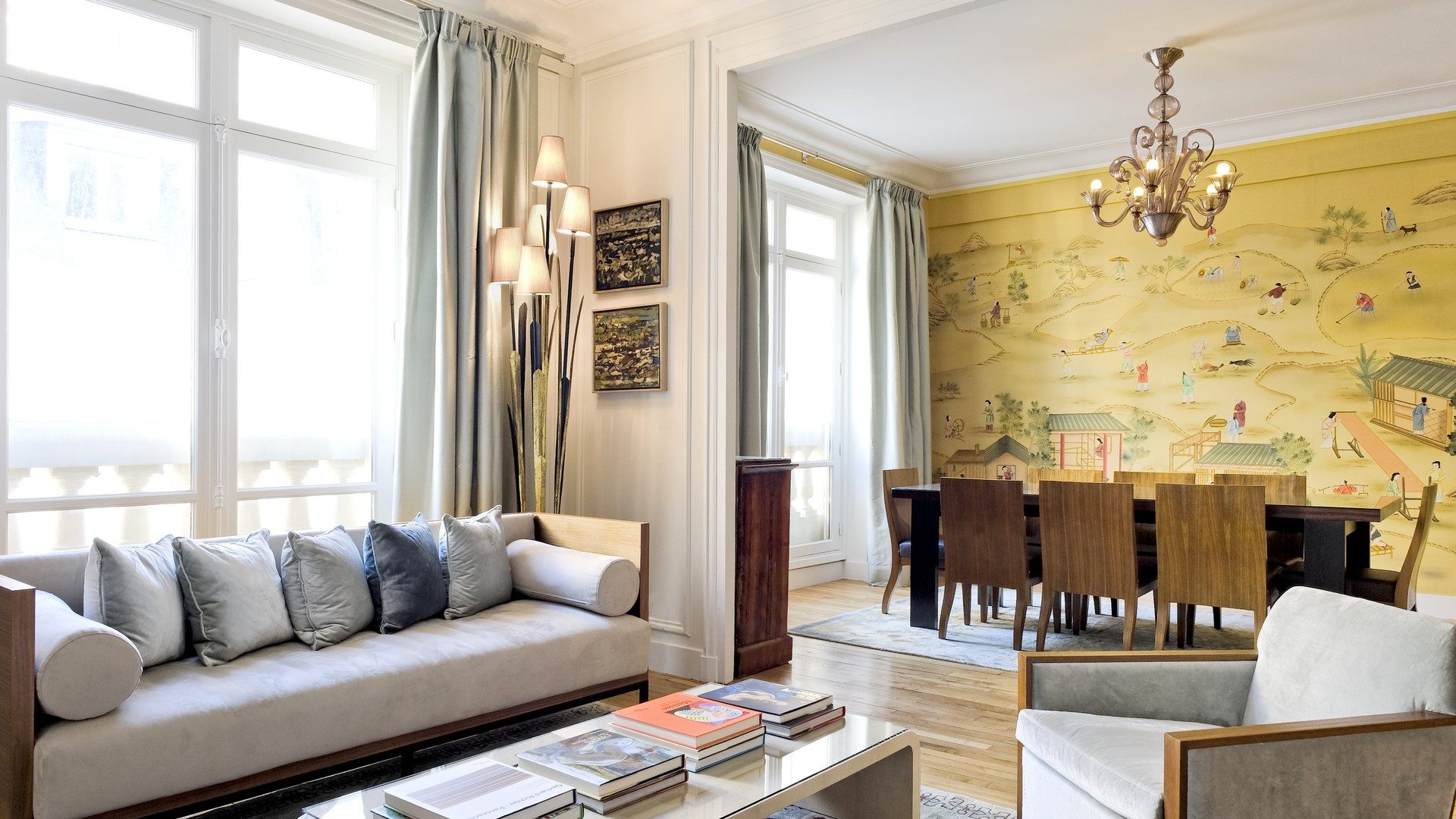 Breteuil-Luxe-Lounge-and-Dining-Room-Paris-Haven-In-UltraVilla