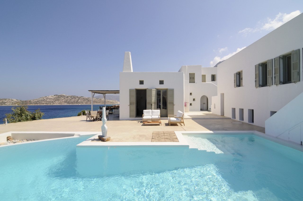 Luxury-Villa-Pool-and-Sun-Deck-Five-Star-Greece-UltraVilla