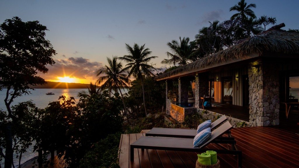 Saku-Villa-Sunset-Fiji-Vatuvara-Private-Islands-UltraVilla