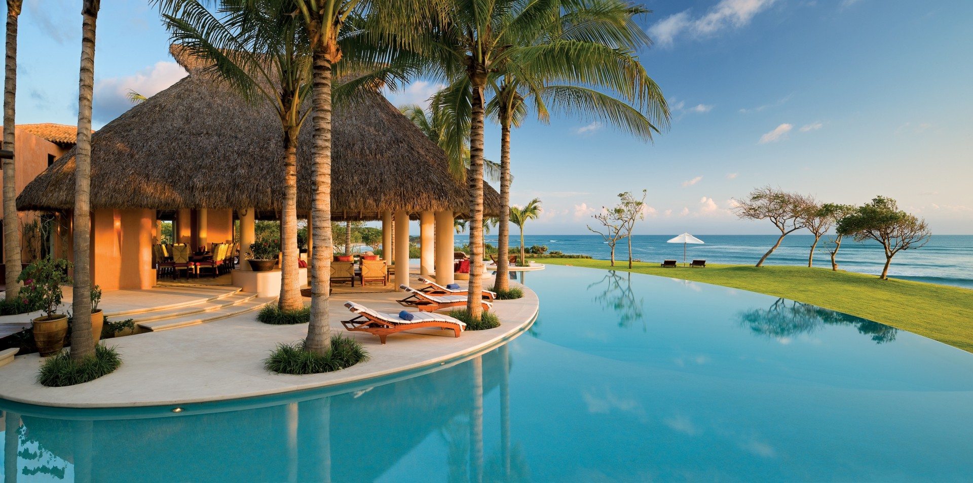 tres-soles_pool-vista-1-1
