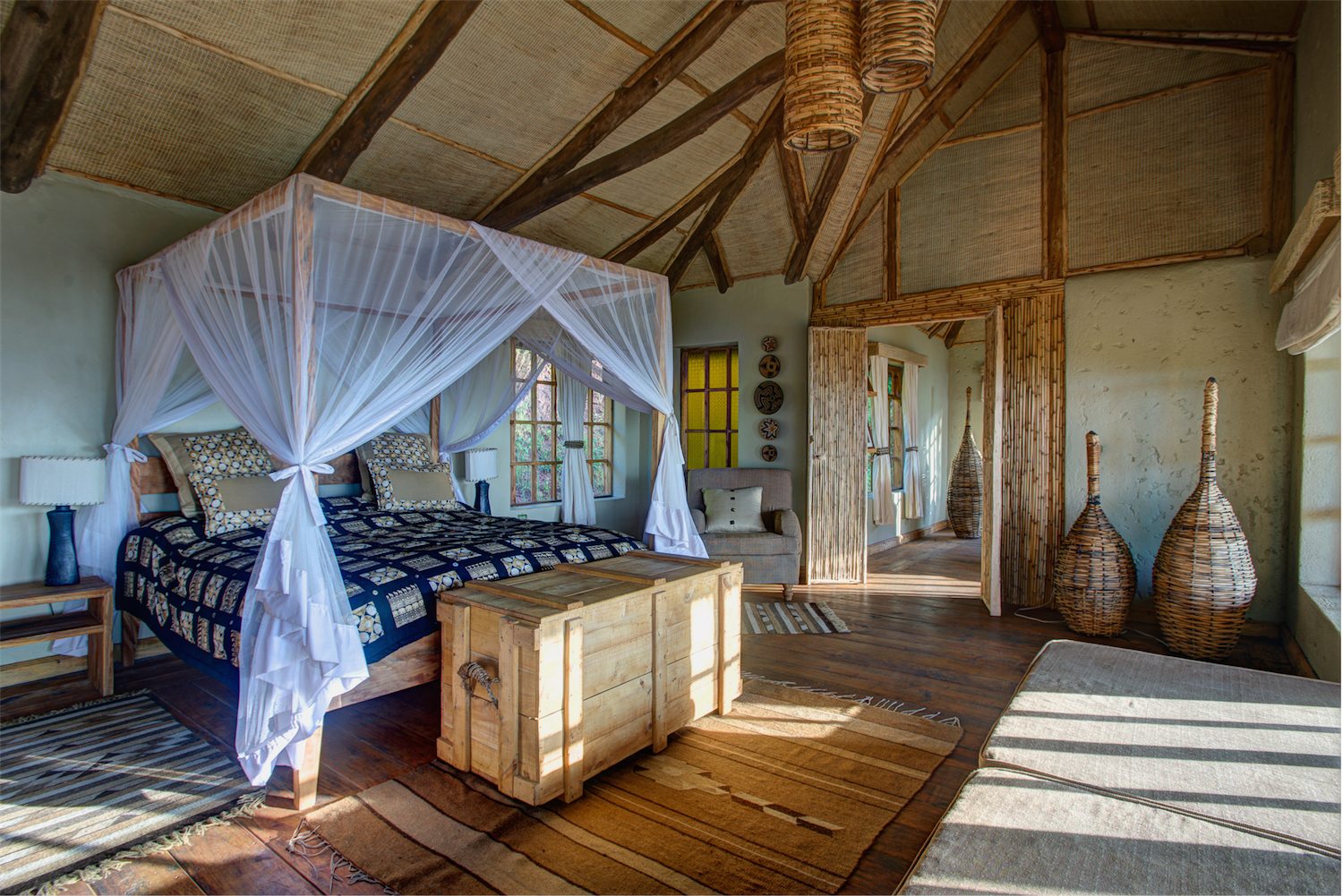 Randazoo-Virunga Lodge-201570