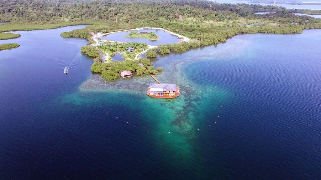 Boca Overwater Villa, Panama, Villas and Apartments Abroad