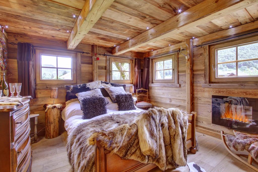 La-Petite-Ferme-Bedroom-Morzine-Ultimate-Luxury-Chalets-UltraVilla
