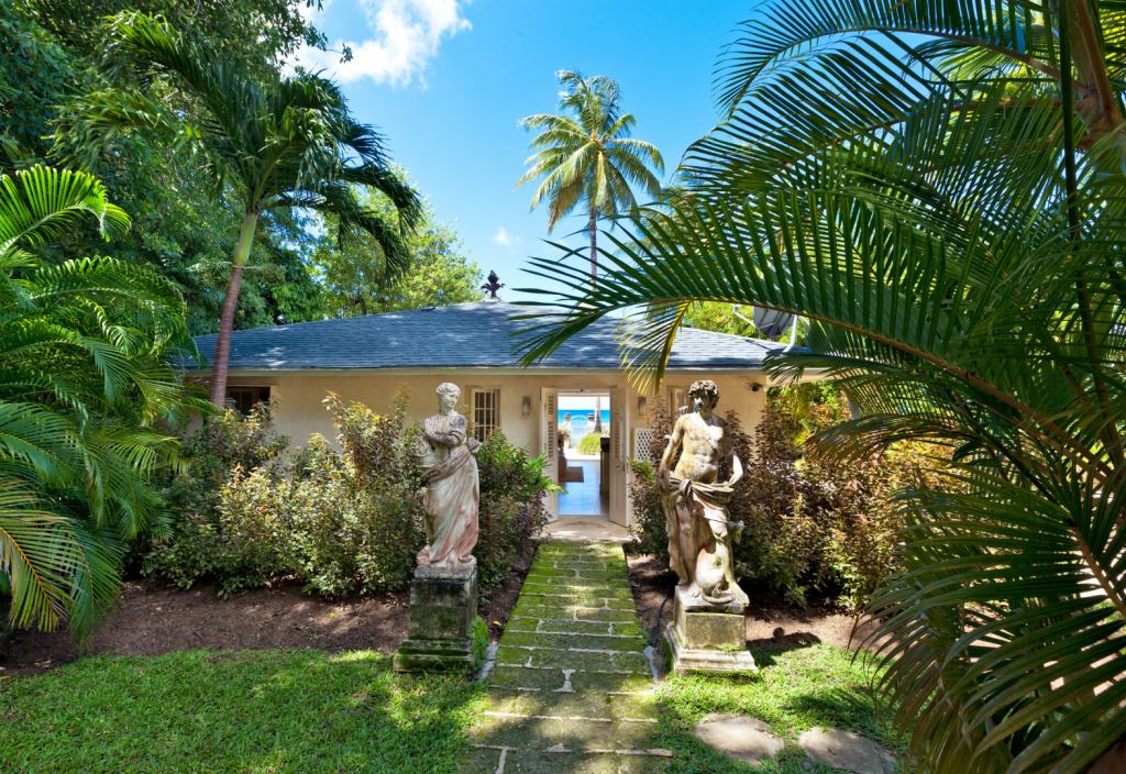 Leamington-Pavilion-Cottage-Front-Exterior-Bahamas-Blue-Sky-Luxury-UltraVilla
