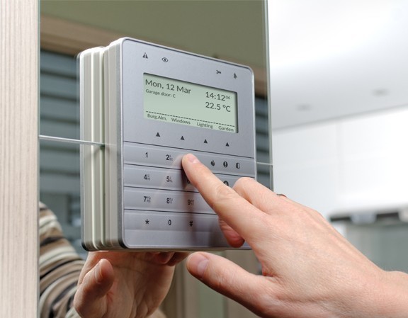 Burglar Alarm Cost >> 2019 Wireless Burglar Alarms Compare The Prices Of Popular Brands Burglar Alarm Cost >> 2019 Wireless Burglar Alarms Compare The Prices Of Popular Brands
