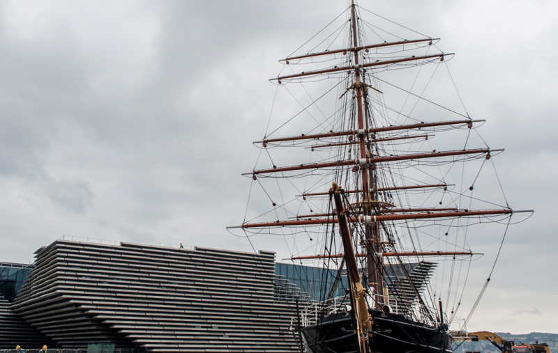 The Discovery ship next to Dundee's V&A