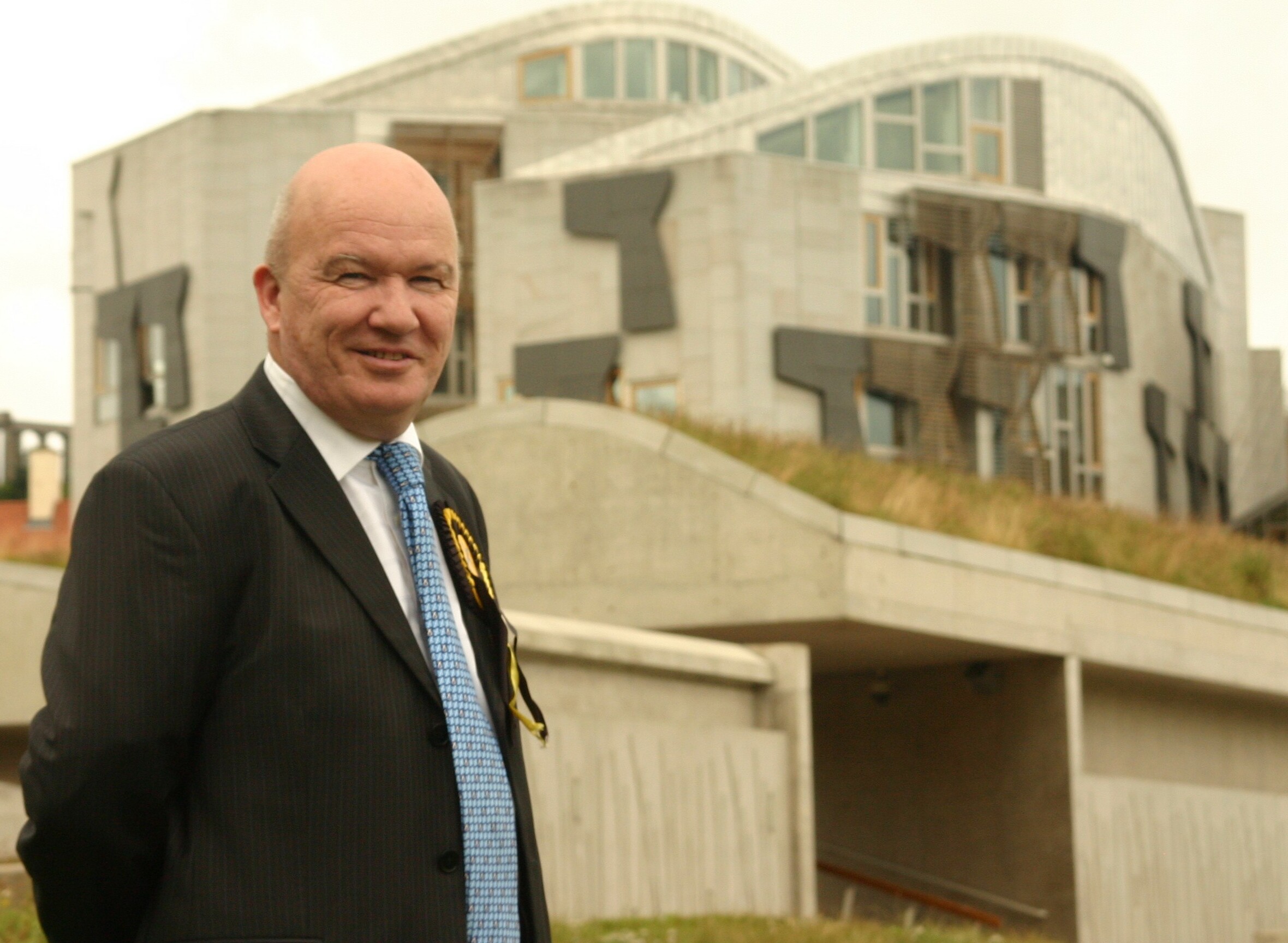 Re elect Gordon MacDonald For Edinburgh Pentlands Scottish National Party Re elect Gordon MacDonald For Edinburgh Pentlands Scottish National Party